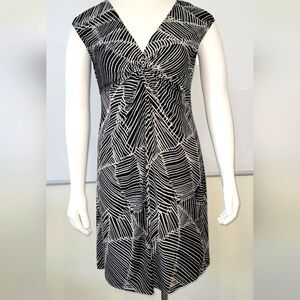 London Times 14P Lightweight Shift Dress